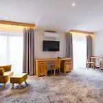 萨巴瓦酒店 酒店 3*